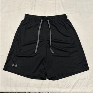NWT Under Armour Mens Athletic Shorts Black Size small